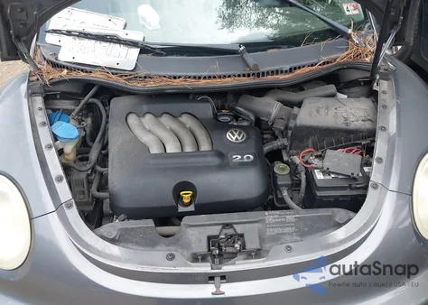 2005 Volkswagen New Beetle Coupe Gls z USA, uszkodzony, nr VIN 3VWCK31C35M408754